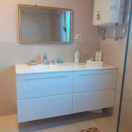 View 아파트 티라나